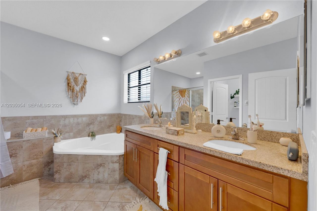 13384 SW 268th Ter, Homestead, FL 33032 Photo