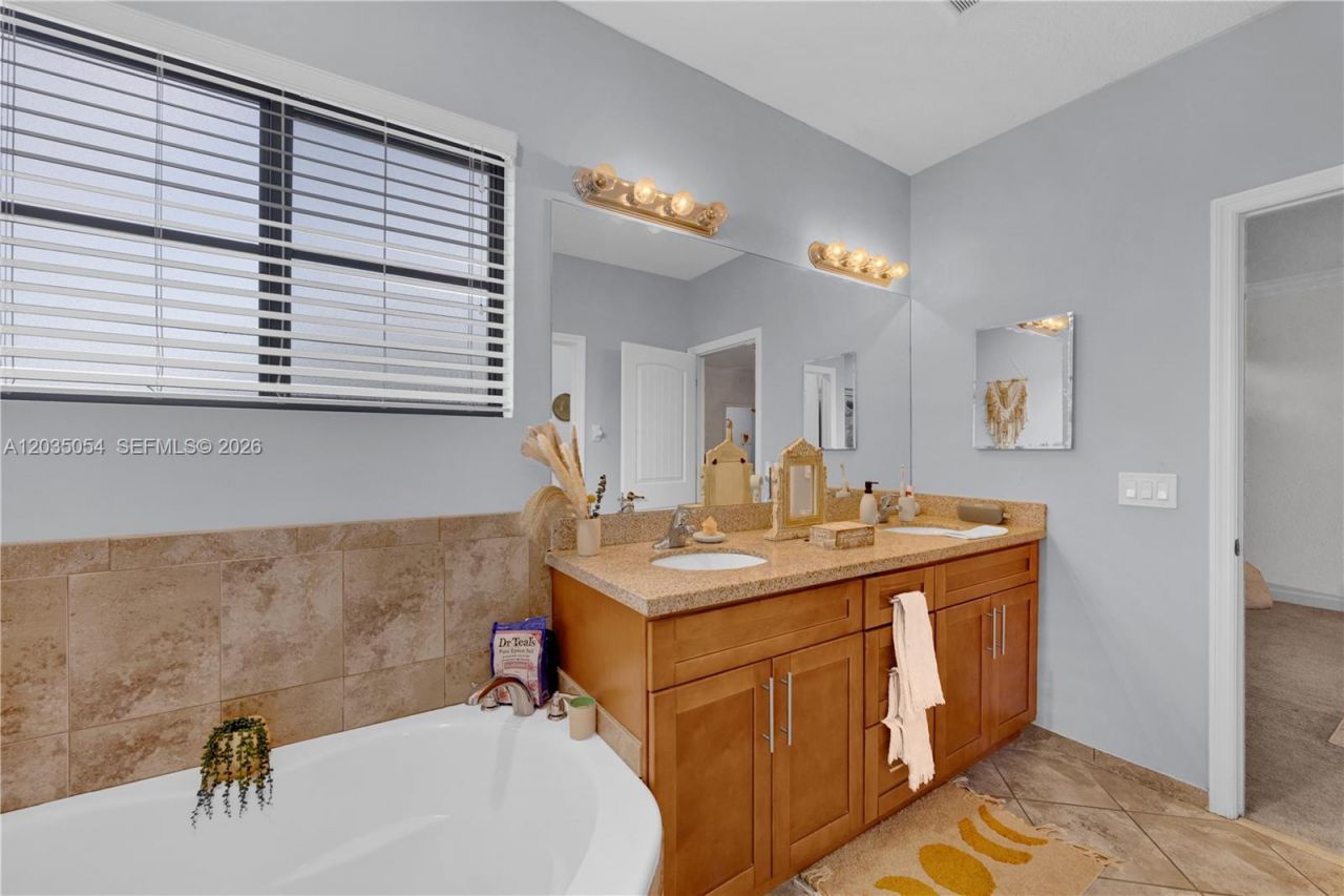 13384 SW 268th Ter, Homestead, FL 33032 Photo