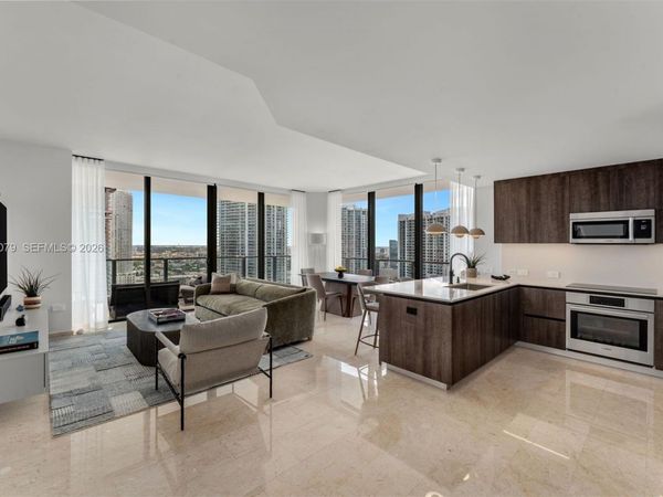 68 SE 6th St , Unit 2612, Miami, FL 33131