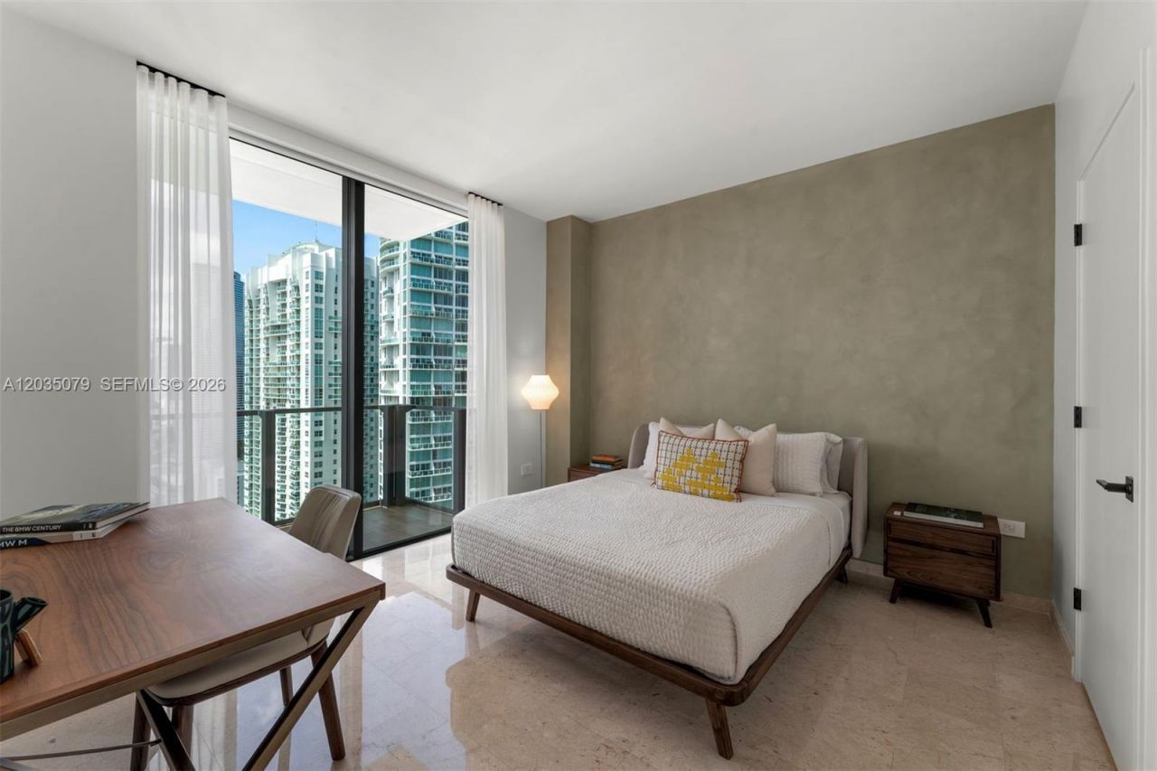 68 SE 6th St , Unit 2612, Miami, FL 33131 Photo
