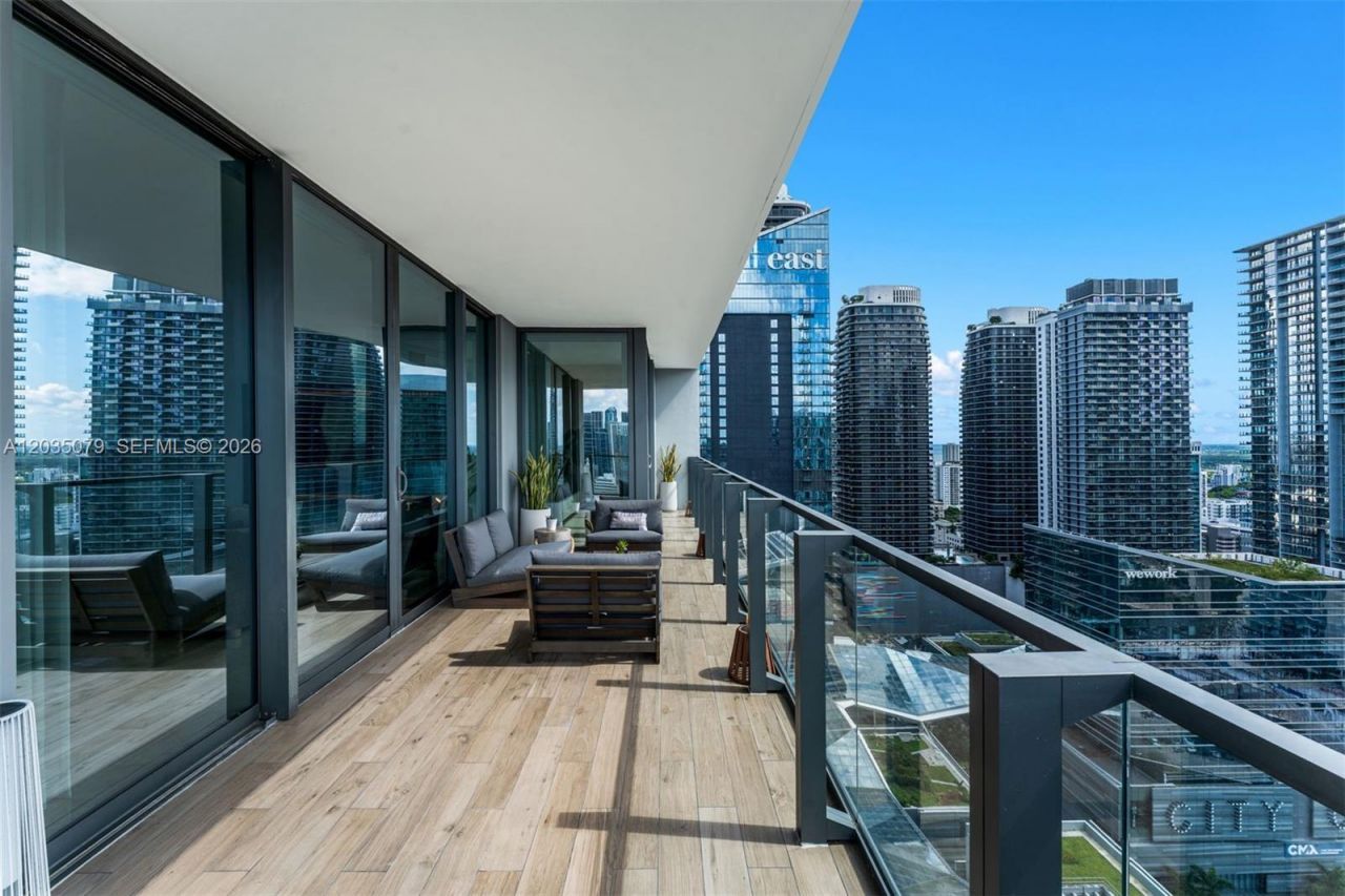 68 SE 6th St , Unit 2612, Miami, FL 33131 Photo