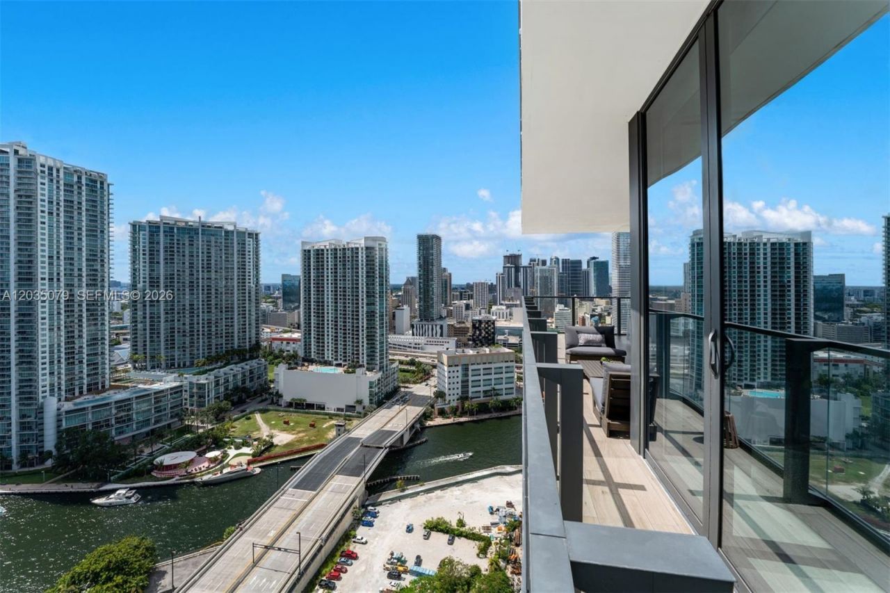 68 SE 6th St , Unit 2612, Miami, FL 33131 Photo