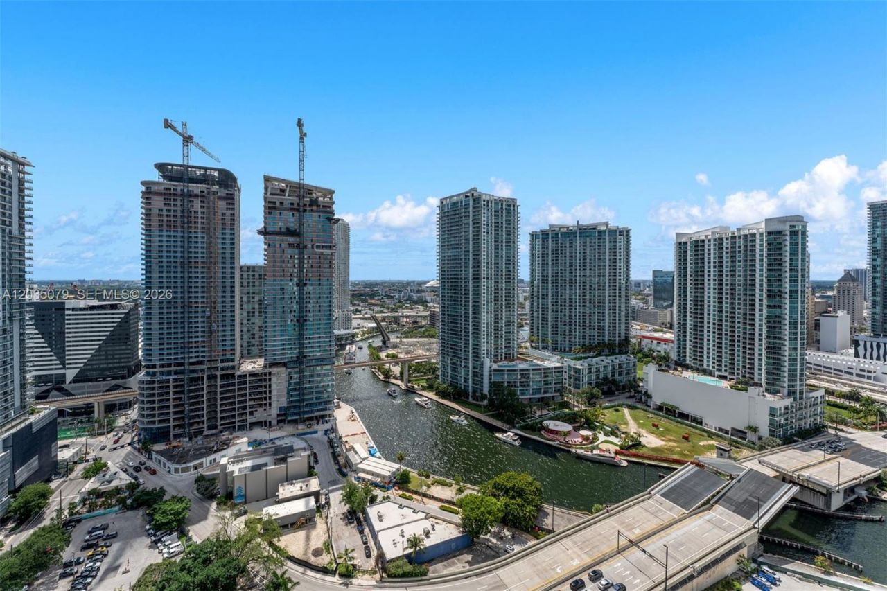 68 SE 6th St , Unit 2612, Miami, FL 33131 Photo