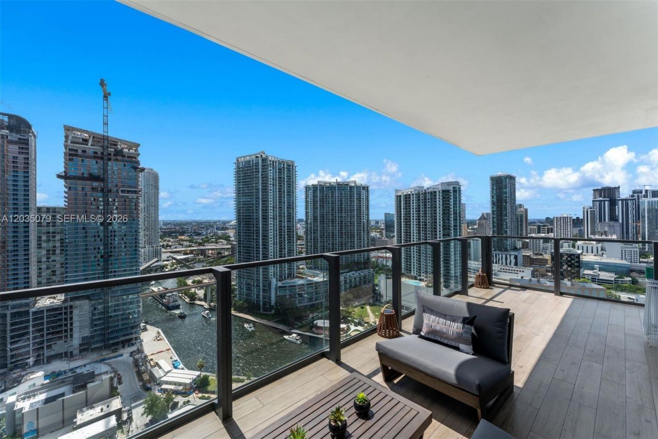 68 SE 6th St , Unit 2612, Miami, FL 33131 Photo