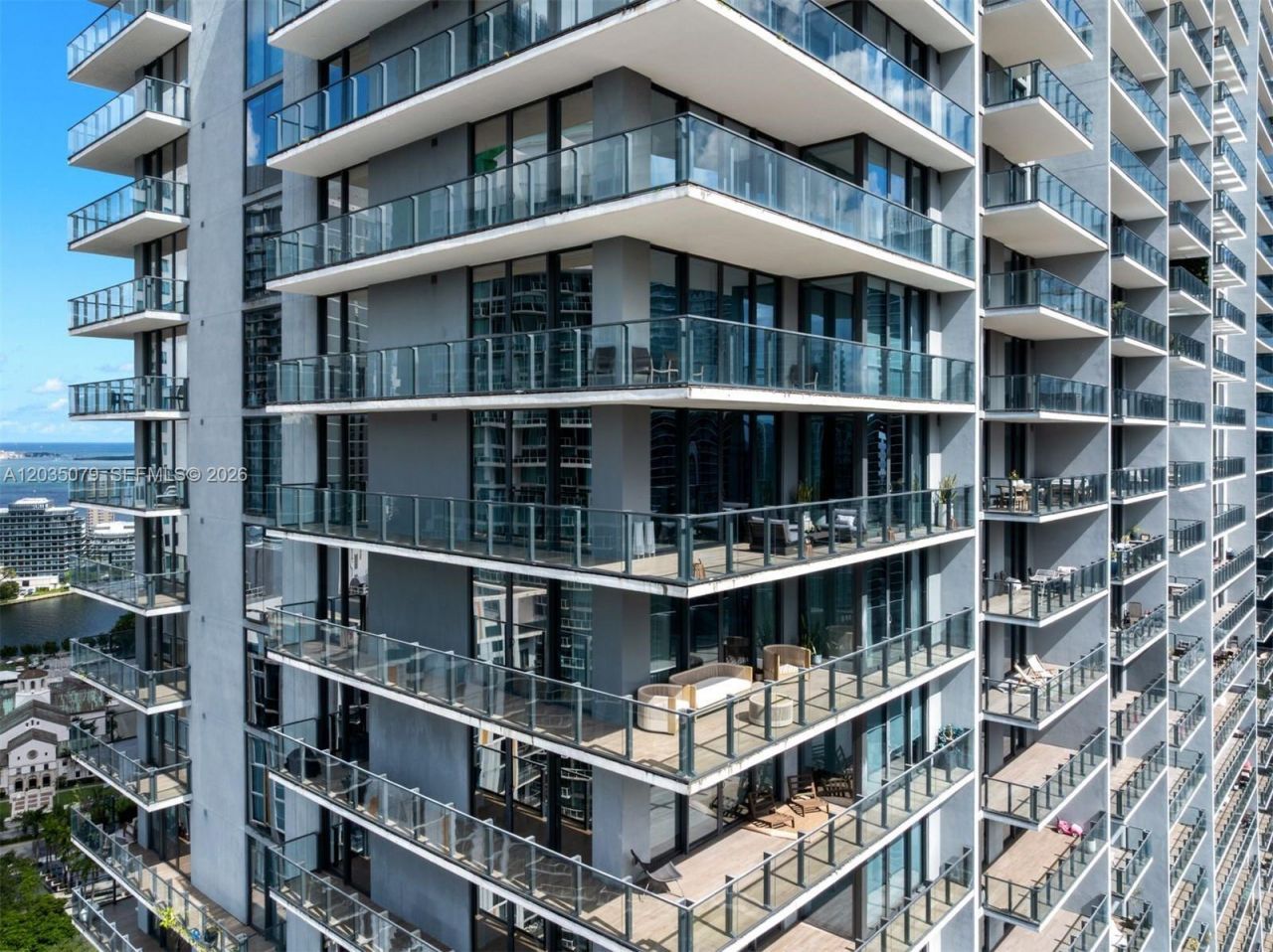 68 SE 6th St , Unit 2612, Miami, FL 33131 Photo