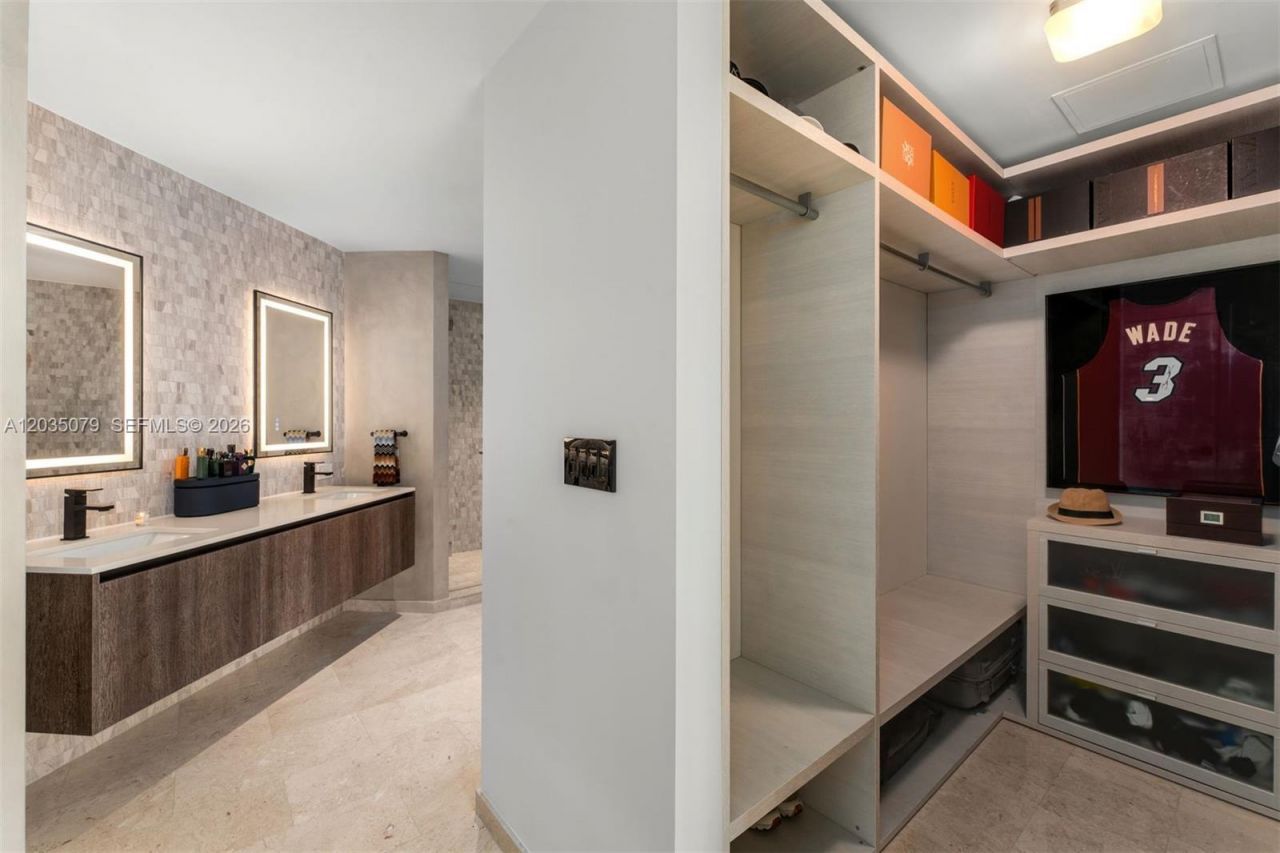 68 SE 6th St , Unit 2612, Miami, FL 33131 Photo
