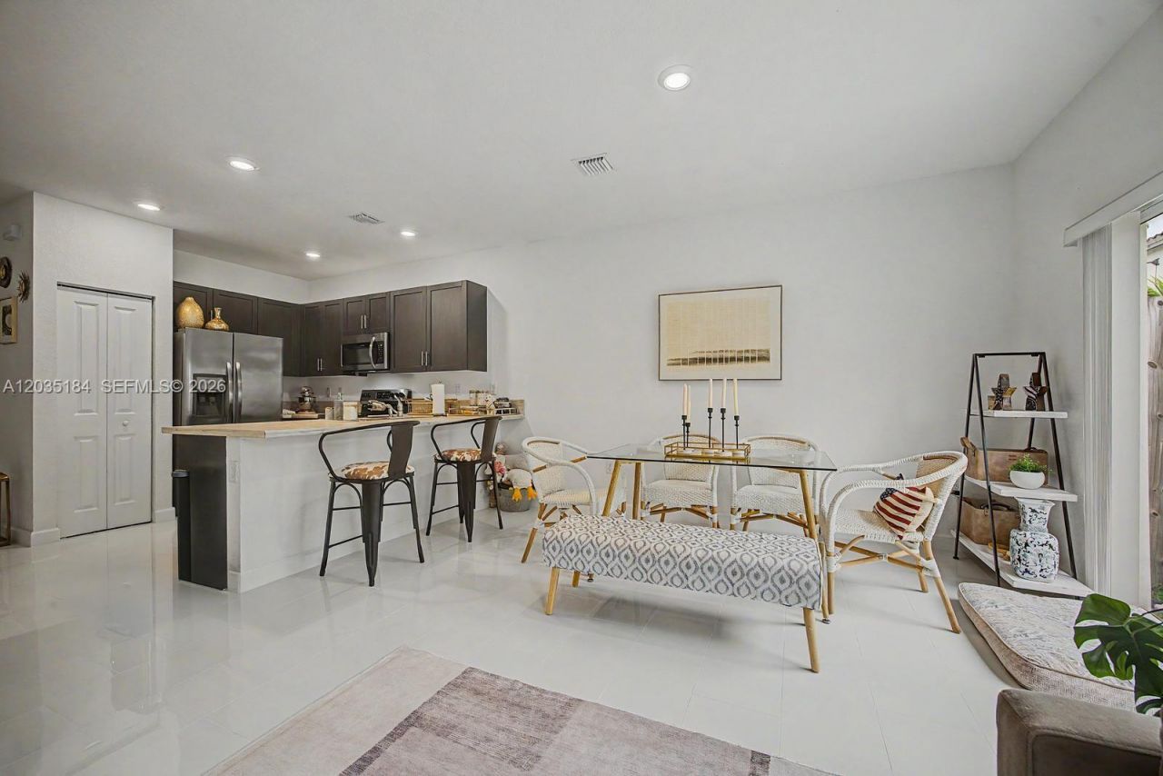 2644 SE 13th St , Homestead, FL 33035 Photo