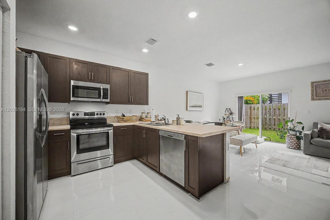 2644 SE 13th St , Homestead, FL 33035 Photo