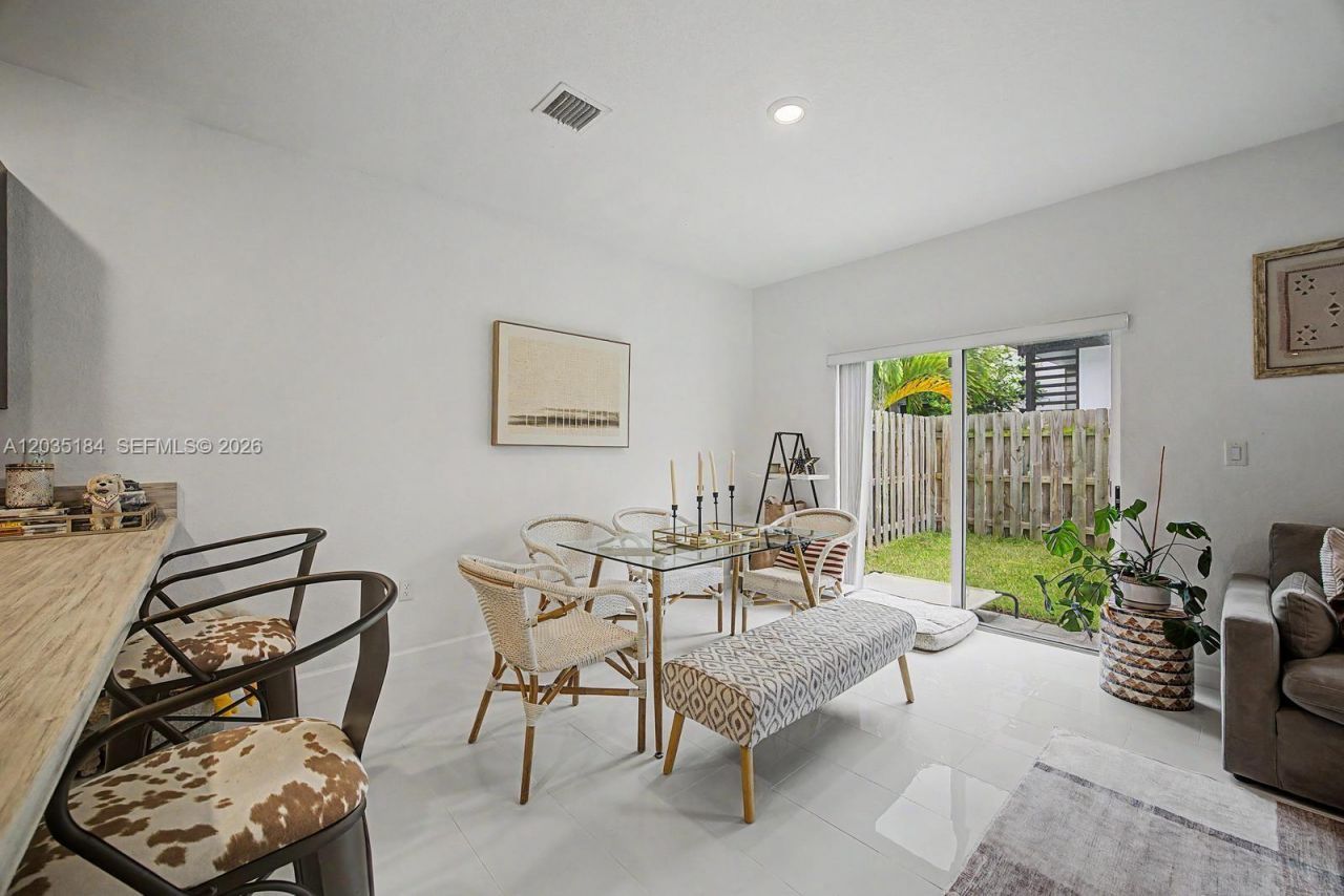 2644 SE 13th St , Homestead, FL 33035 Photo