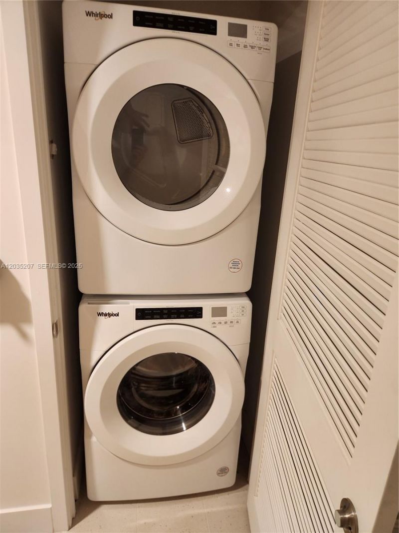 601 NE 1 Ave , Unit 2812, Miami, FL 33132 Photo