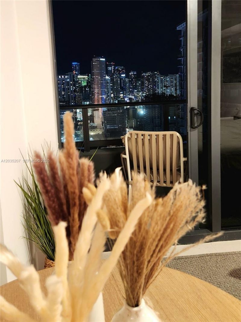 601 NE 1 Ave , Unit 2812, Miami, FL 33132 Photo