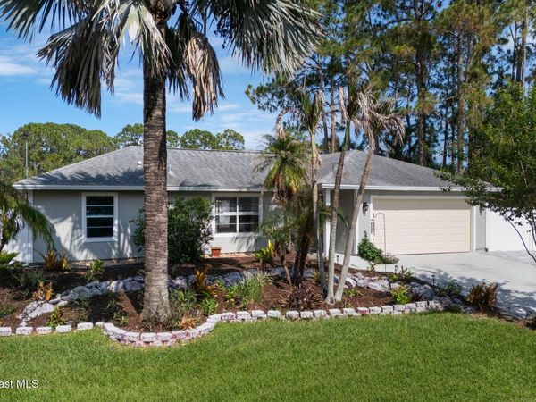715 Harriet Avenue SW , Palm Bay, FL 32908