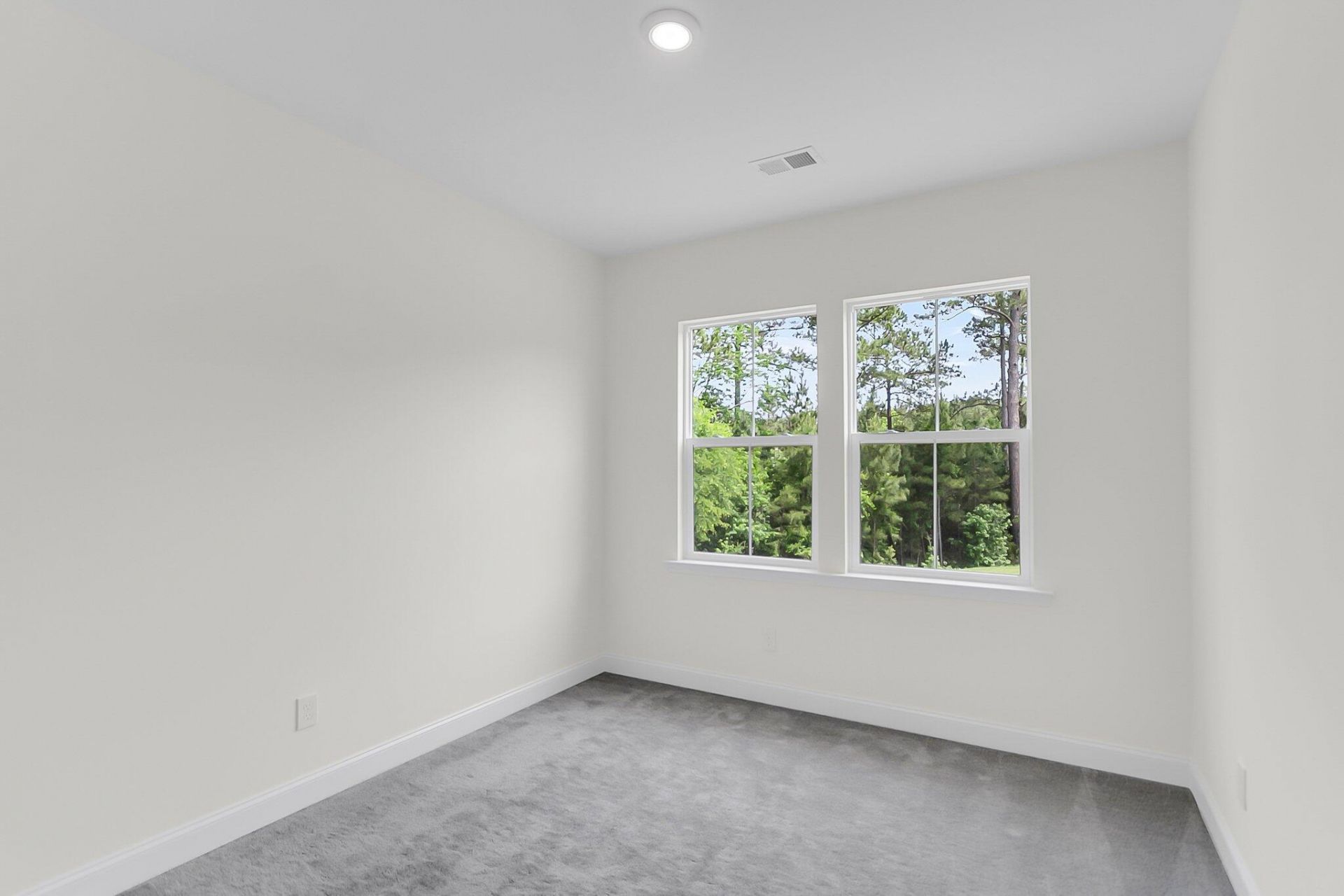 335 Chapman Circle Photo 31