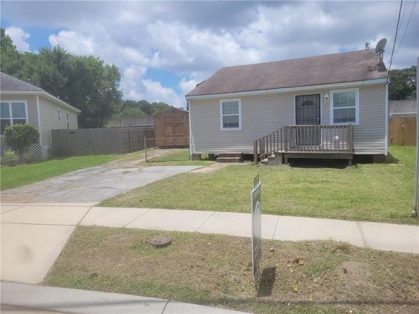 514 WARRINGTON Drive , New Orleans, LA 70122