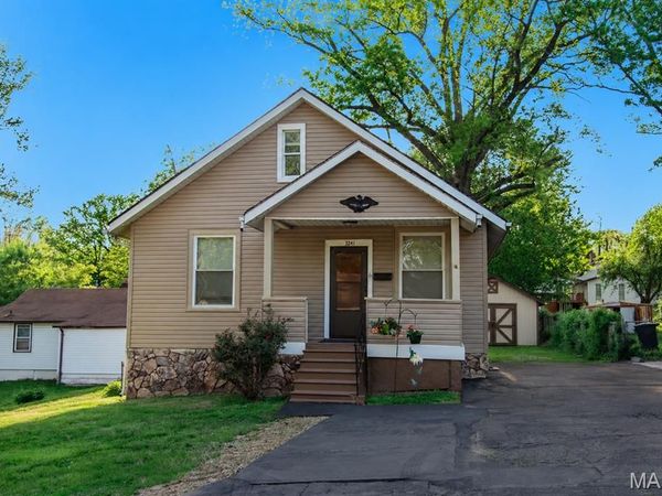 3241 Coles Avenue, St Louis, MO 63114