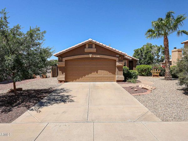 8845 W GREER Avenue, Peoria, AZ 85345
