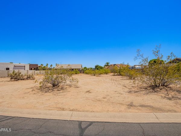 8811 W Monte Lindo Street, Unit 31, Peoria, AZ 85383