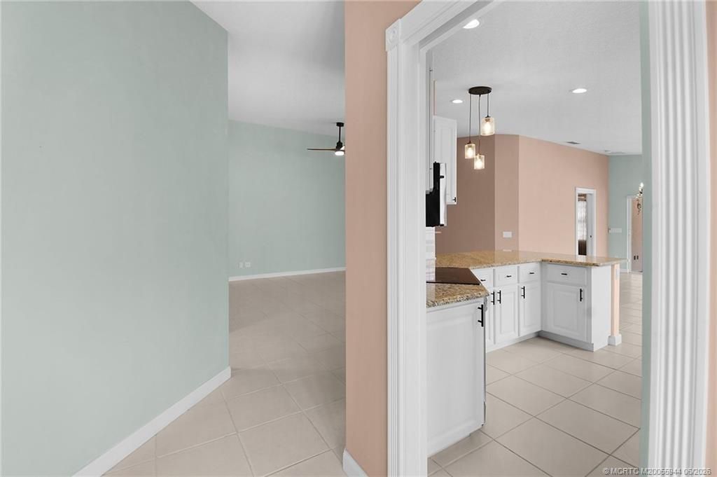 8693 SE Retreat Drive, Hobe Sound, FL 33455 Photo