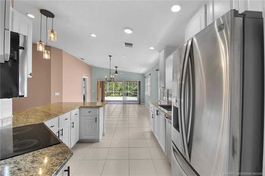 8693 SE Retreat Drive, Hobe Sound, FL 33455 Photo