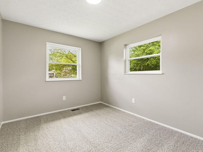 1831 Creekside Drive , Columbus, OH 43223 Photo 11