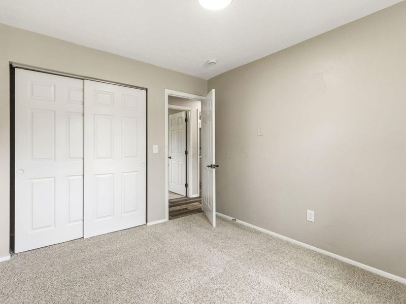 1831 Creekside Drive , Columbus, OH 43223 Photo 12