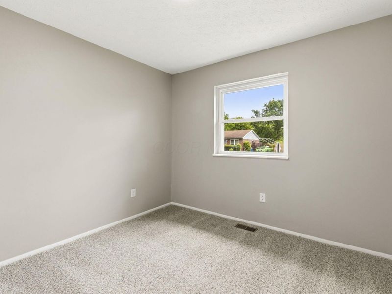 1831 Creekside Drive , Columbus, OH 43223 Photo 13