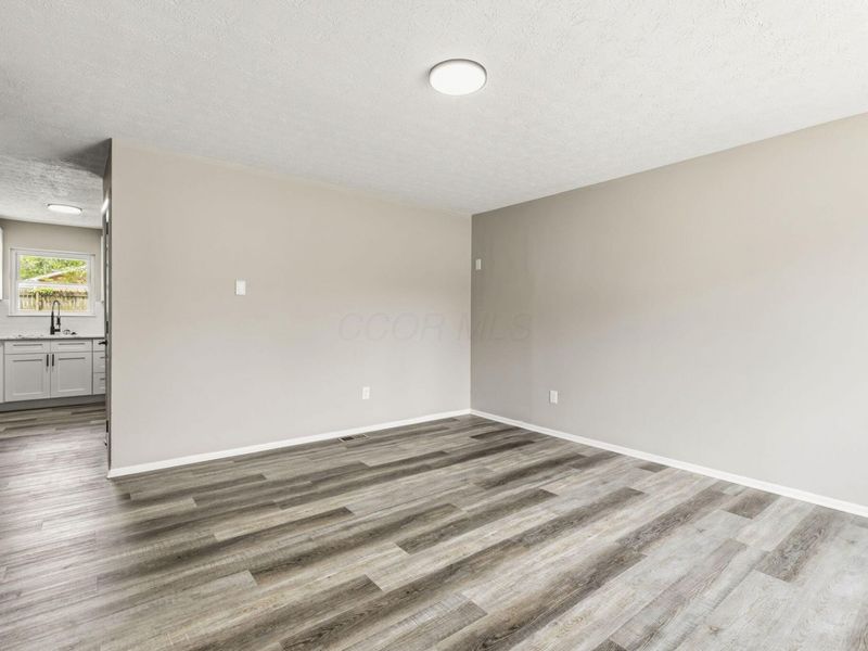 1831 Creekside Drive , Columbus, OH 43223 Photo 3