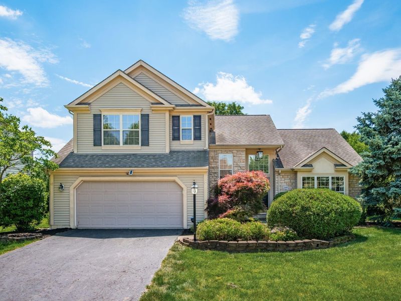 2440 Seton Drive , Lewis Center, OH 43035 Photo 2
