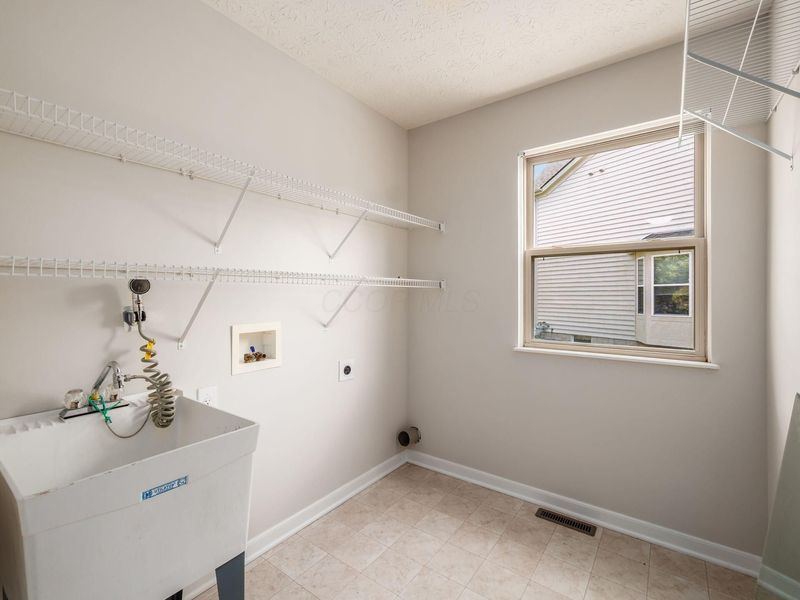 2440 Seton Drive , Lewis Center, OH 43035 Photo 25