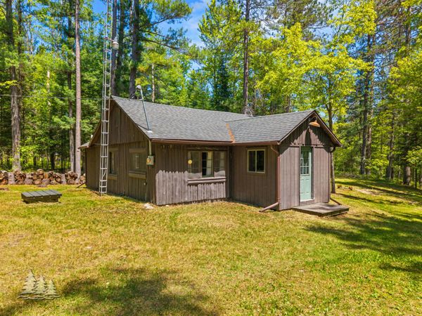 2948 N Red Oak Road, Lewiston, MI 49756