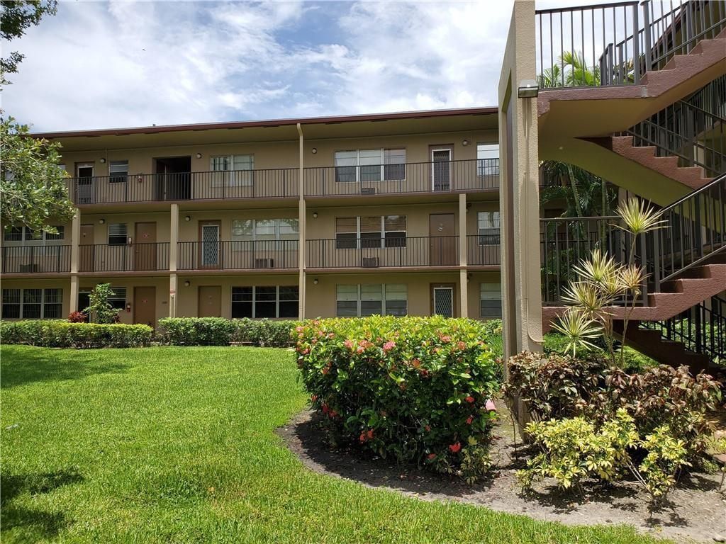 251 SW 134th Way, Unit 109m, Pembroke Pines, FL 33027 Photo