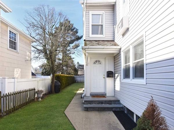 30 N Maryland Avenue , Unit B, Port Washington, NY 11050