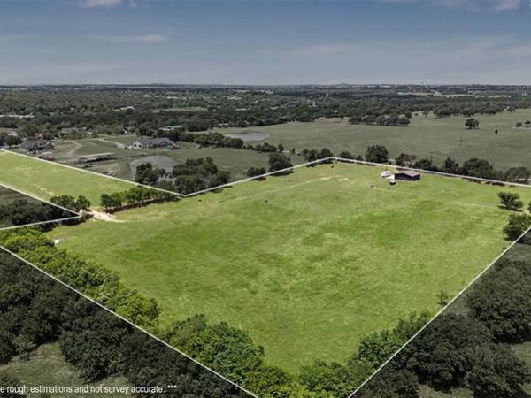 3718 County Road 801 , Cleburne, TX 76031
