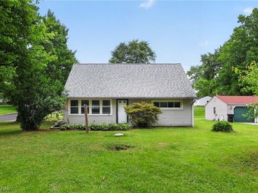 4174 Burkey Road, Austintown, OH 44515