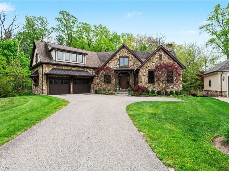 90 Lancaster Court , Moreland Hills, OH 44022 Photo 2