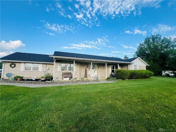 7940 Arlington Road, Brookville, OH 45309