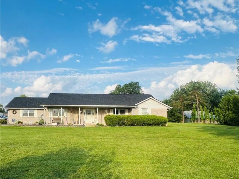 7940 Arlington Road, Brookville, OH 45309 Photo 3