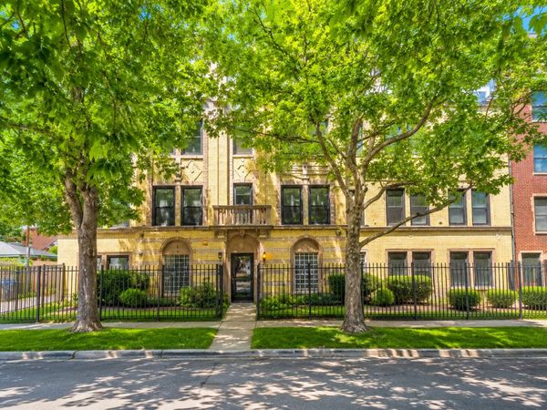 1934 E 74th Street , Unit 305, Chicago, IL 60649