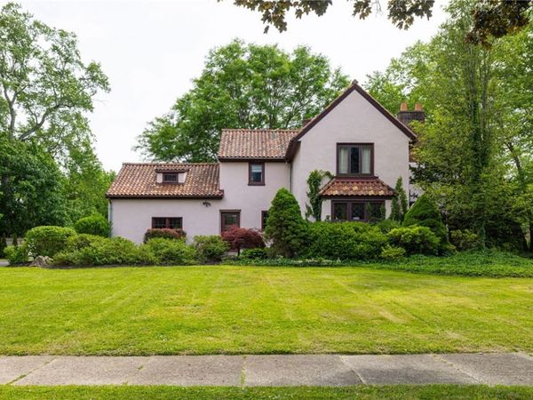 550 Winton Road S, Rochester, NY 14618