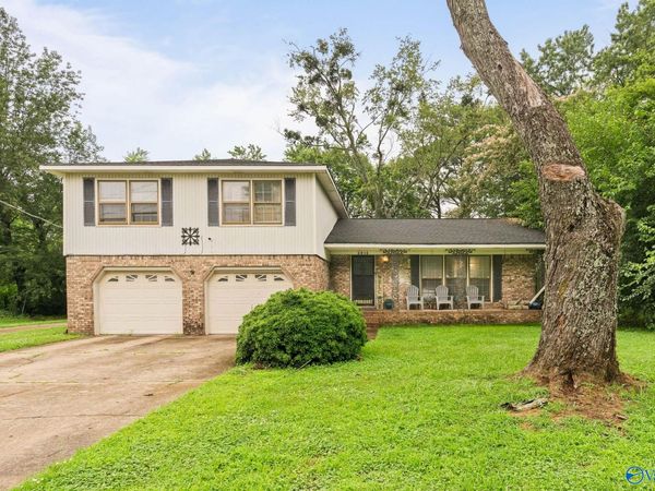 2912 Moss Road, Huntsville, AL 35810