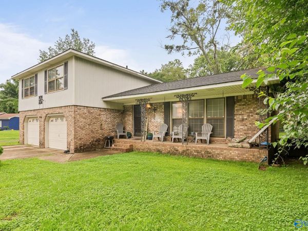2912 Moss Road, Huntsville, AL 35810