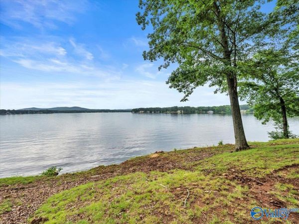 139 Monte Sano Drive, Scottsboro, AL 35769