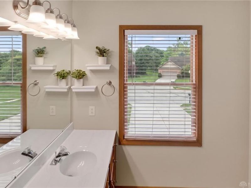 445 Clover Hill, Tipp City, OH 45371 Photo 27