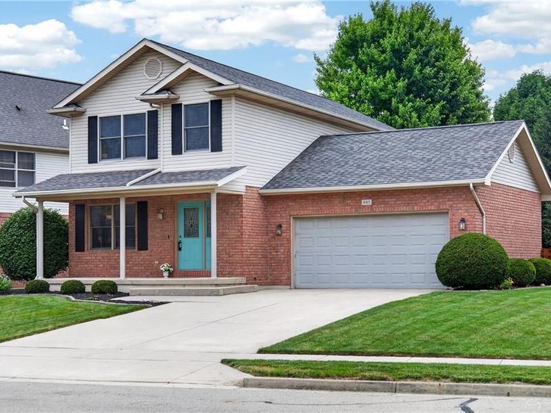 445 Clover Hill, Tipp City, OH 45371 Photo 3