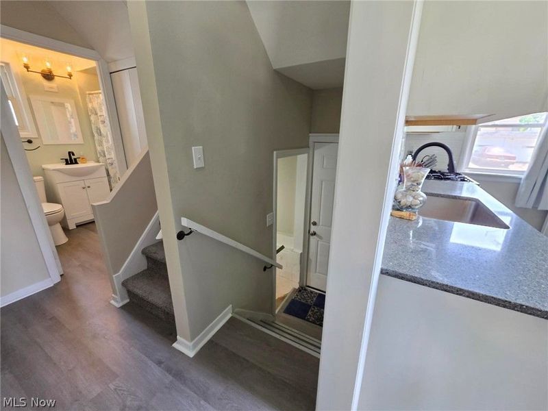 3909 Burger Avenue, Cleveland, OH 44109 Photo 14