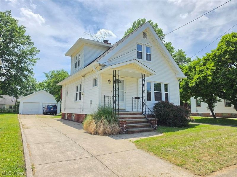 3909 Burger Avenue, Cleveland, OH 44109 Photo 2