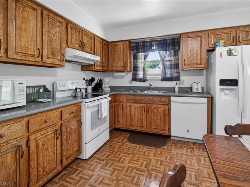 758 Abbe Road N, Elyria, OH 44035 Photo 14