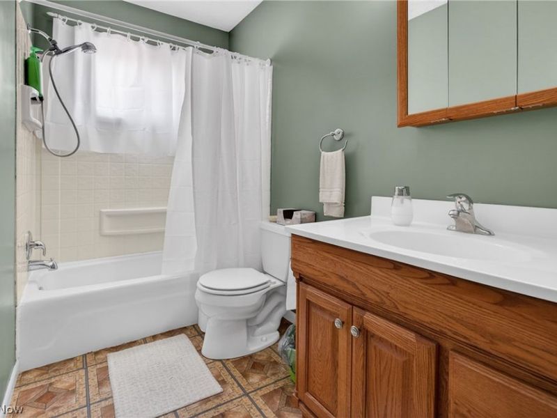 758 Abbe Road N, Elyria, OH 44035 Photo 15