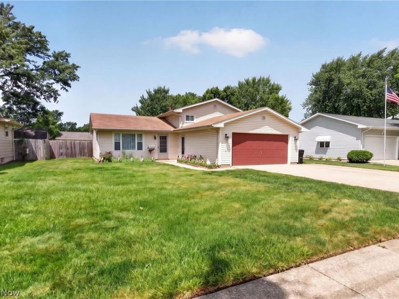 758 Abbe Road N, Elyria, OH 44035 Photo 3