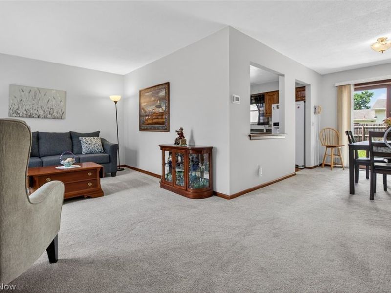 758 Abbe Road N, Elyria, OH 44035 Photo 6